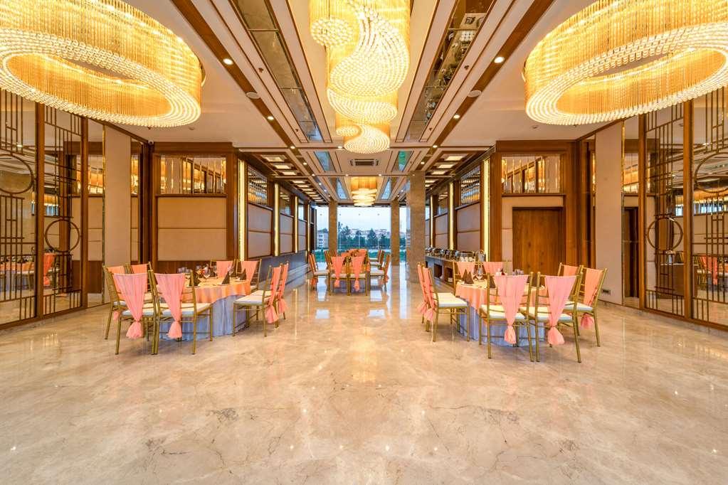 Clarion Hotel Epicure Dehradun Facilidades foto