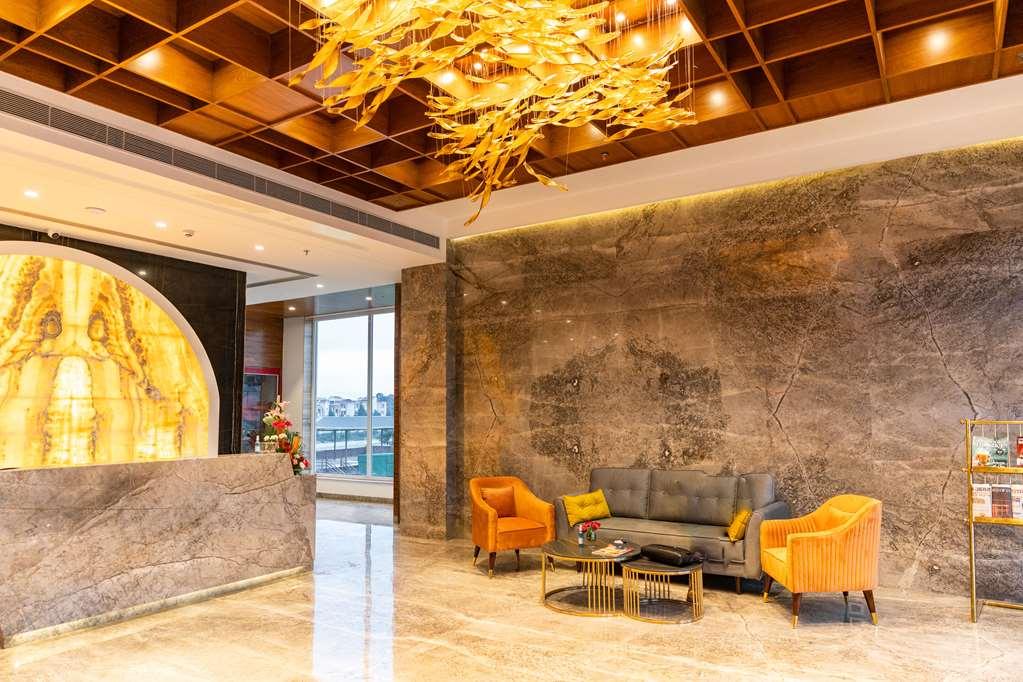 Clarion Hotel Epicure Dehradun Interior foto
